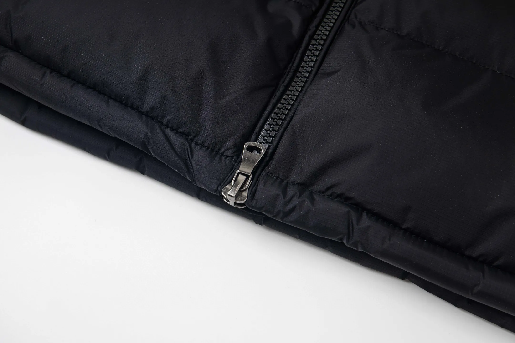 Actual shot of black details # P370